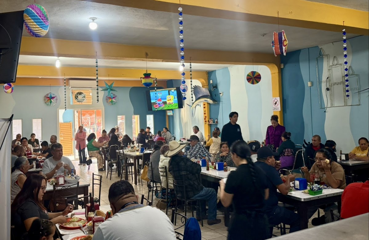 Mariscos Los Delfines